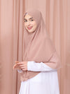 Moira Khimar in Latte